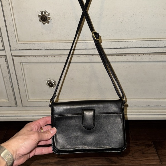 Black soft leather feel clutch gold metal adjustable strap cross body purse 7x5” - Picture 13 of 16